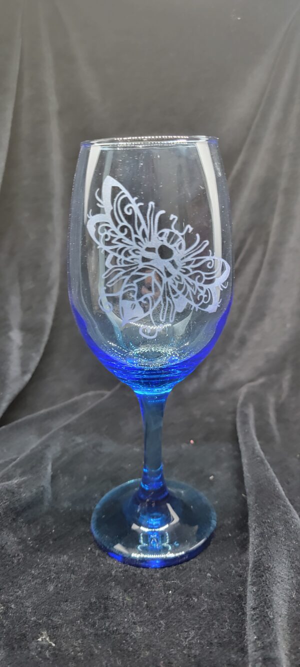 Beautifully Sand Etched Stemmed Wine Goblets Bumble Bee